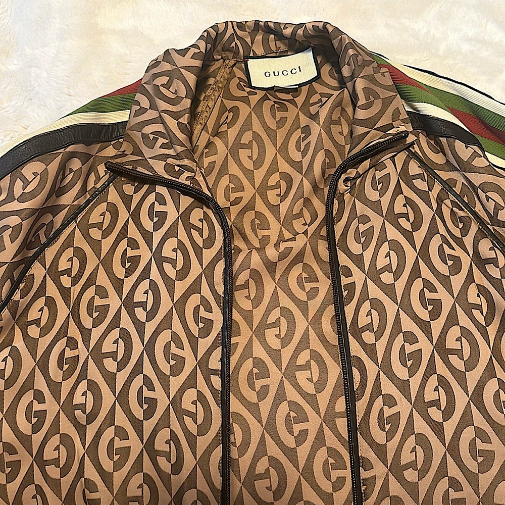 Gucci Jacket! Great for any outing. X-L fits perfectly.